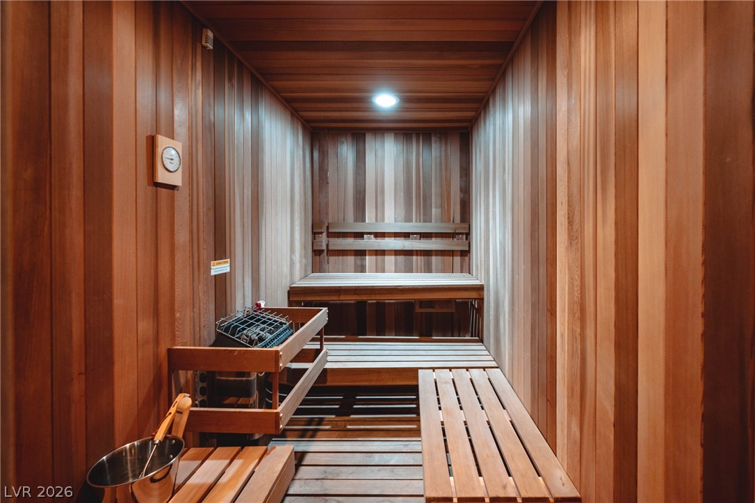 7440 Oak Grove Avenue