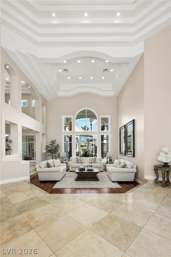 7440 Oak Grove Avenue