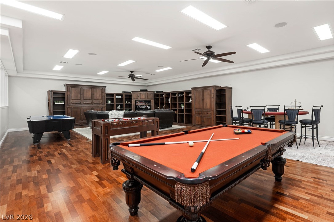 7440 Oak Grove Avenue