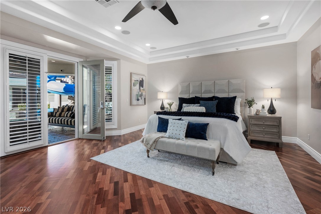 7440 Oak Grove Avenue