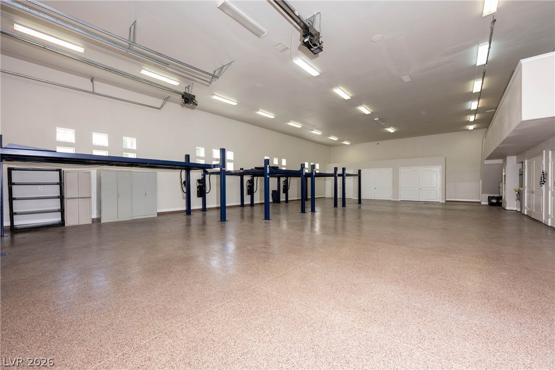 7440 Oak Grove Avenue