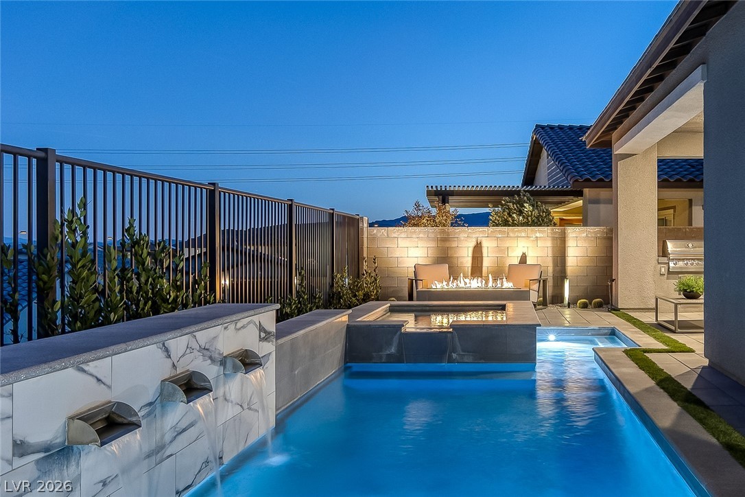 108 Southern Peach Street