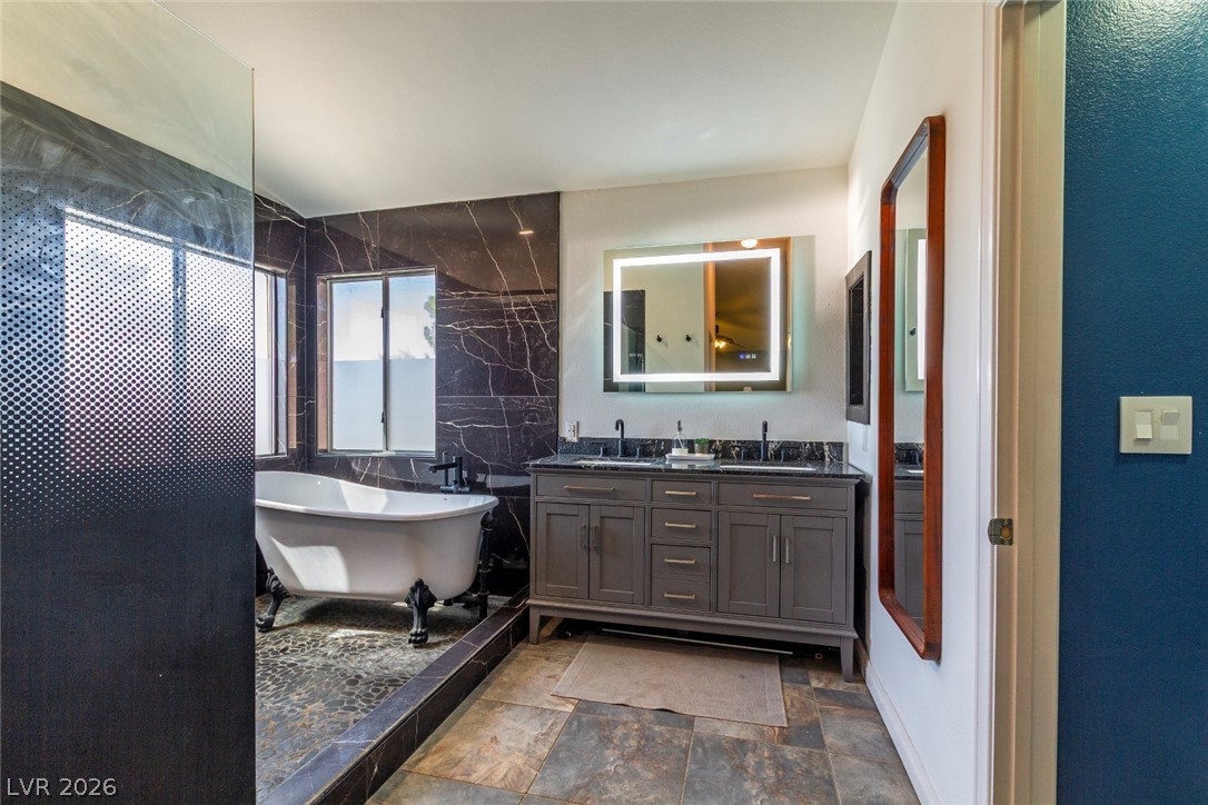 5525 Red Bluff Drive