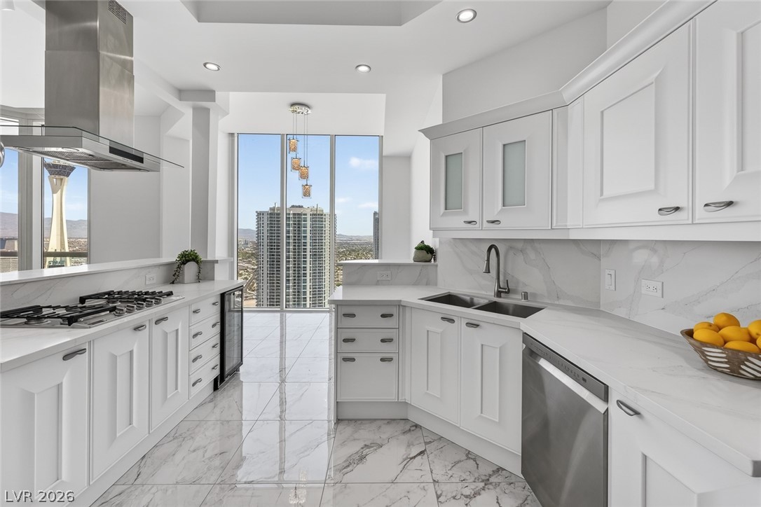 2777 Paradise Road 3605