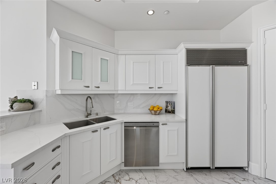2777 Paradise Road 3605