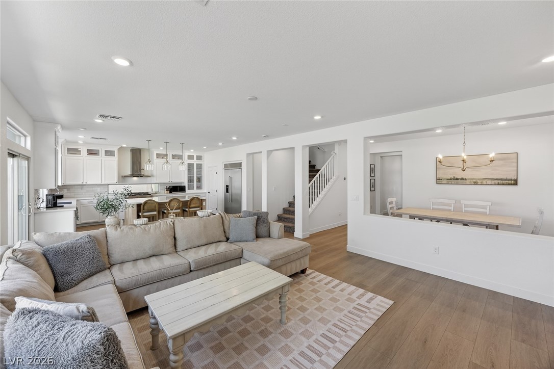 10446 Emerald Rye Street