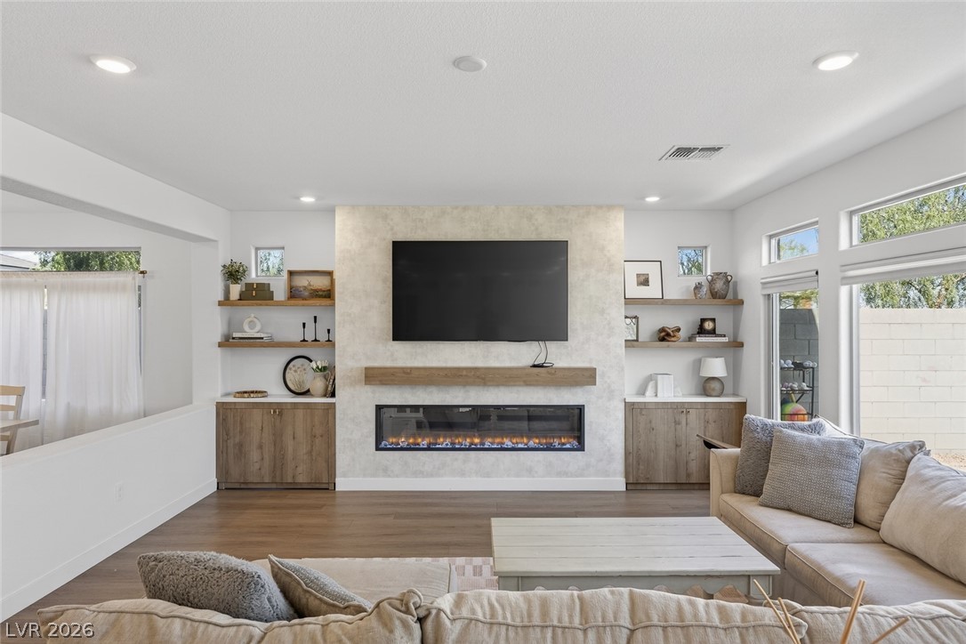 10446 Emerald Rye Street
