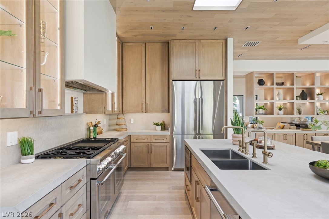 2401 Driftwood Drive