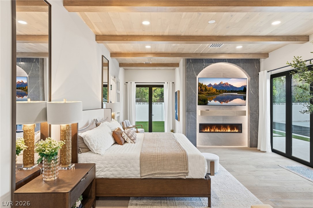 2401 Driftwood Drive