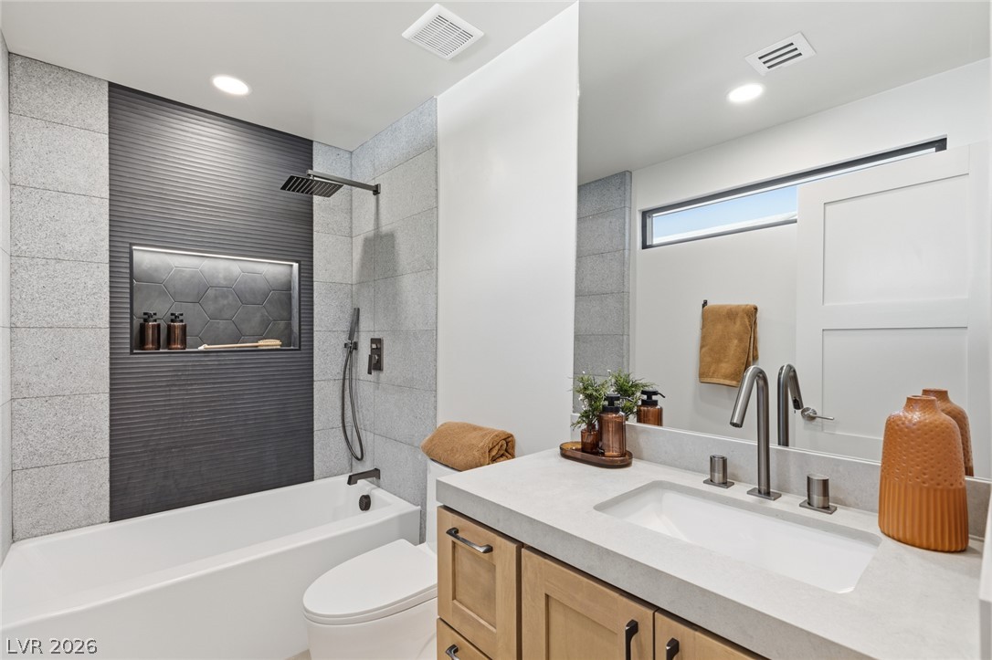 2401 Driftwood Drive