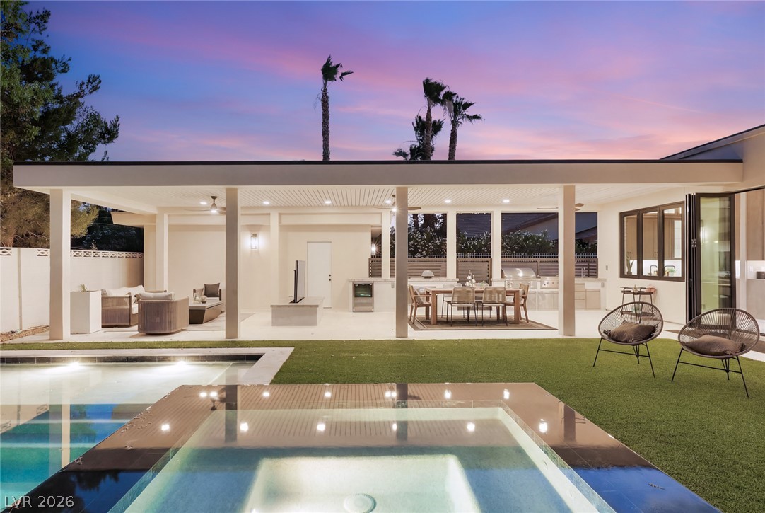 2401 Driftwood Drive