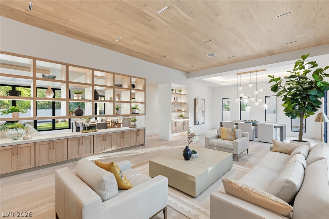 2401 Driftwood Drive