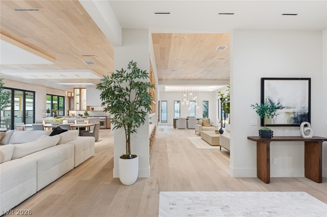 2401 Driftwood Drive