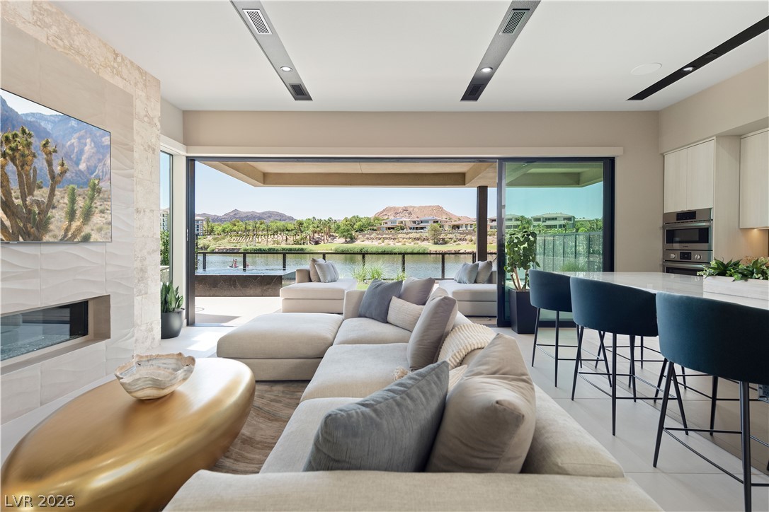 68 Lakefront Drive