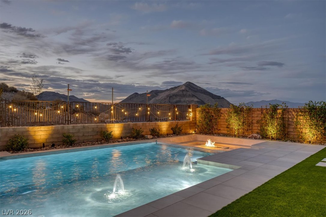2611 Nevada Agave Lane