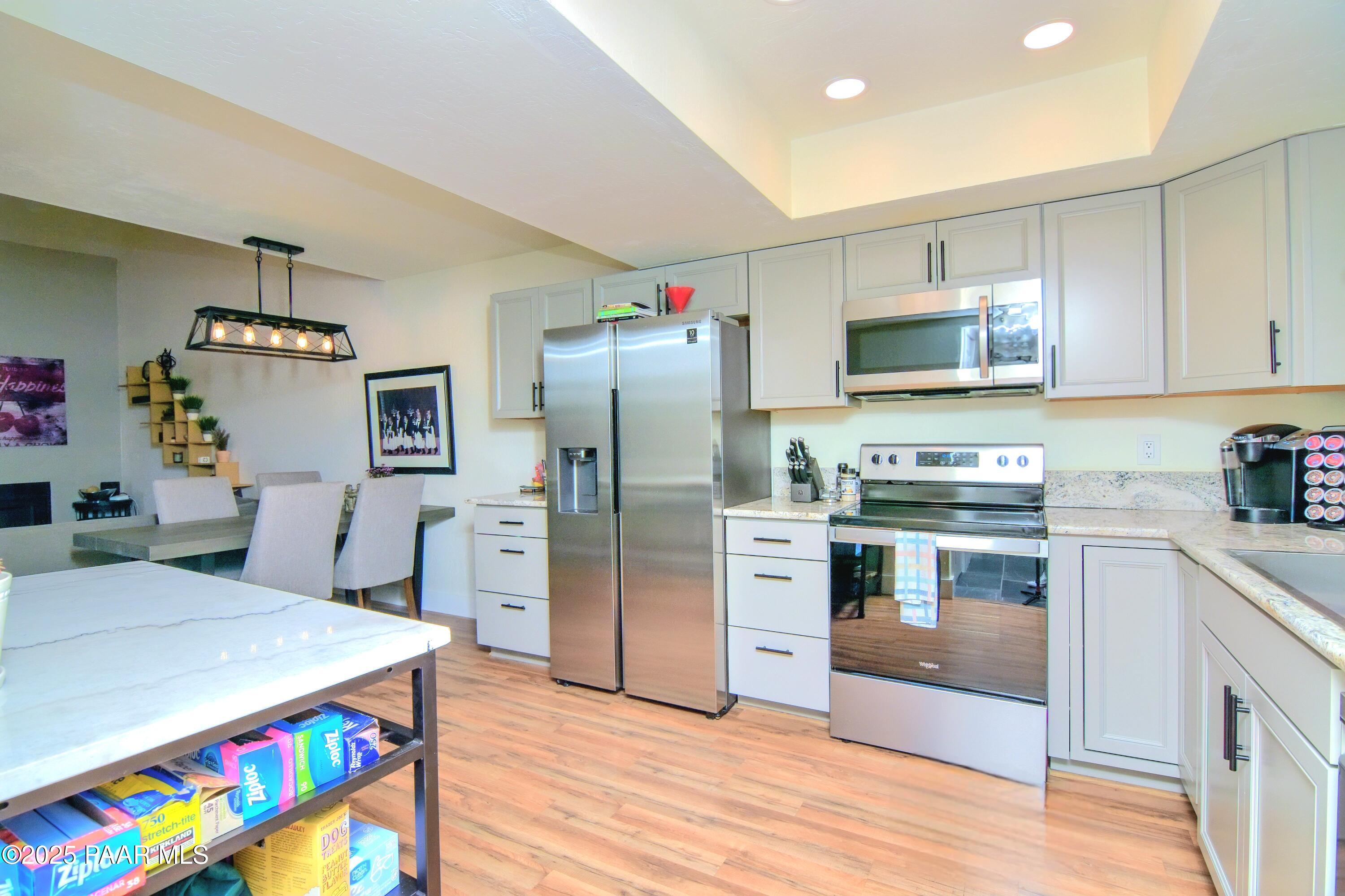 229 Creekside Circle Unit: 15a