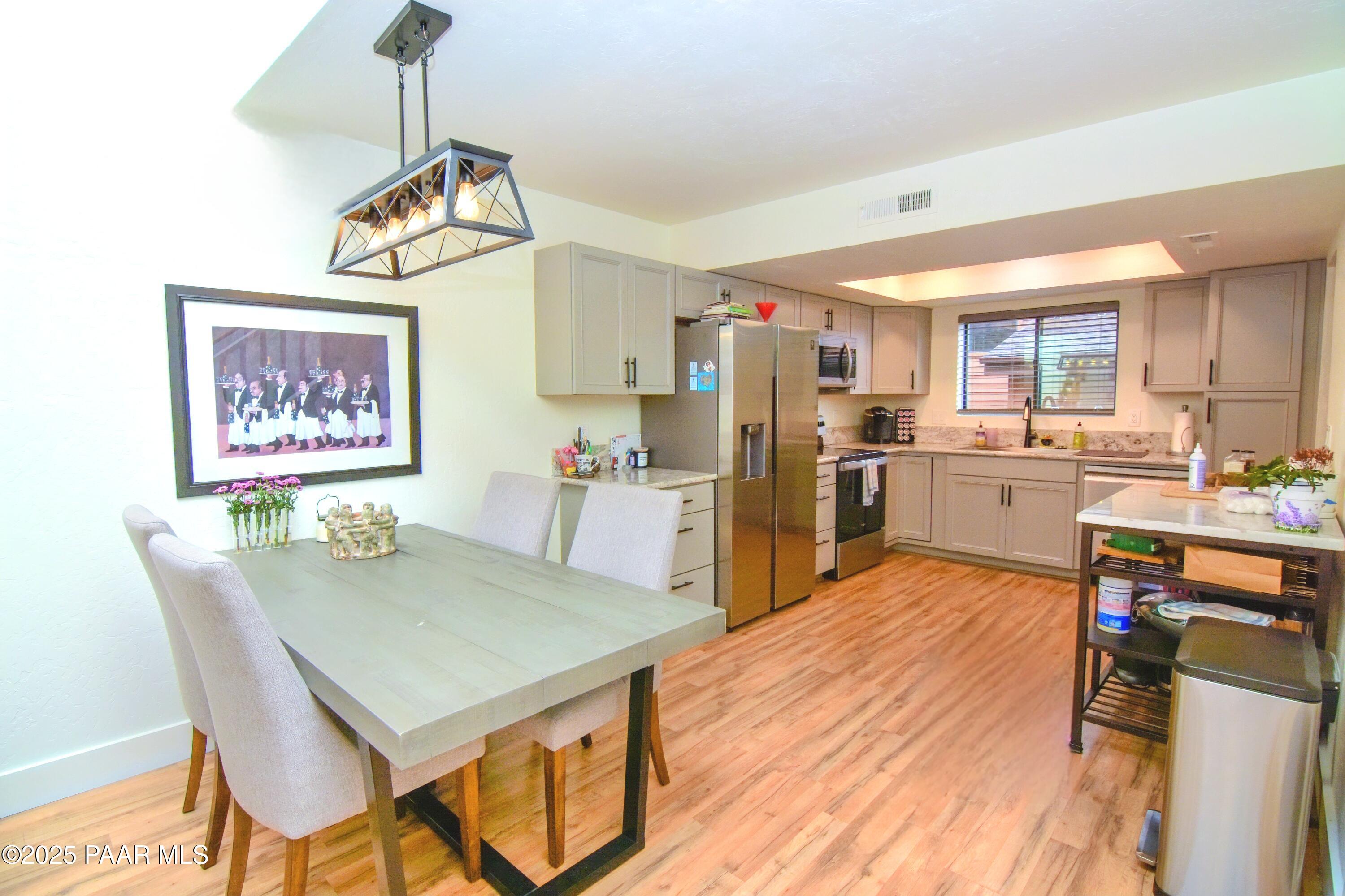 229 Creekside Circle Unit: 15a