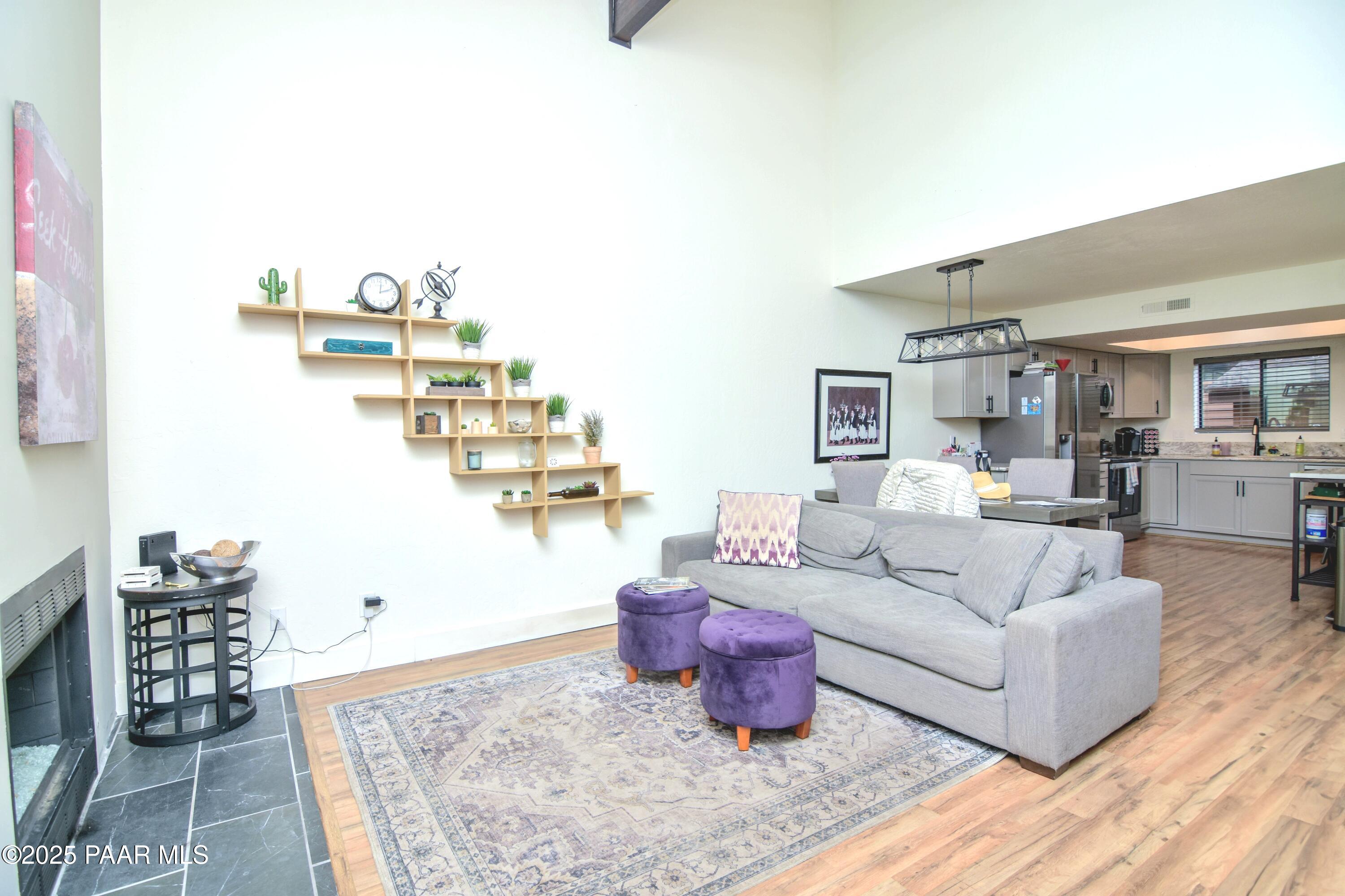 229 Creekside Circle Unit: 15a