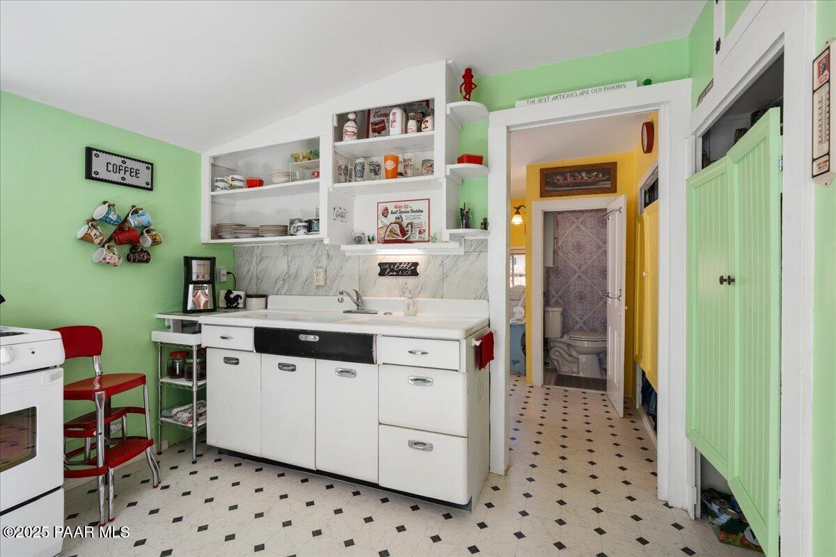 206 S Virginia Street