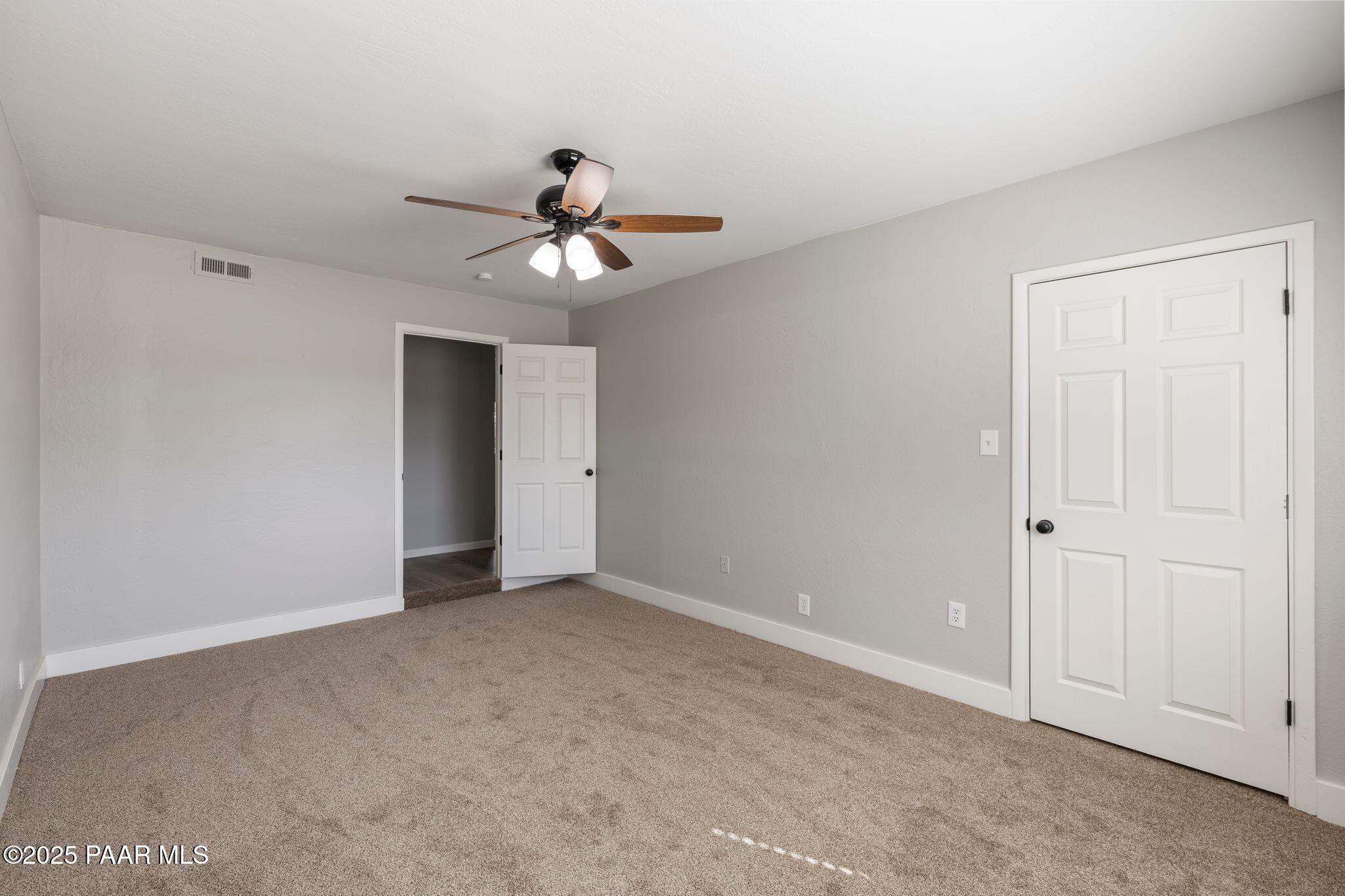 6060 E Copper Hill Drive