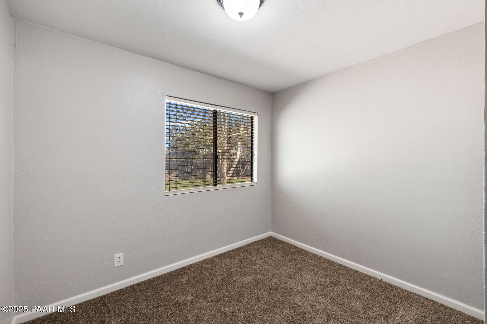 6060 E Copper Hill Drive