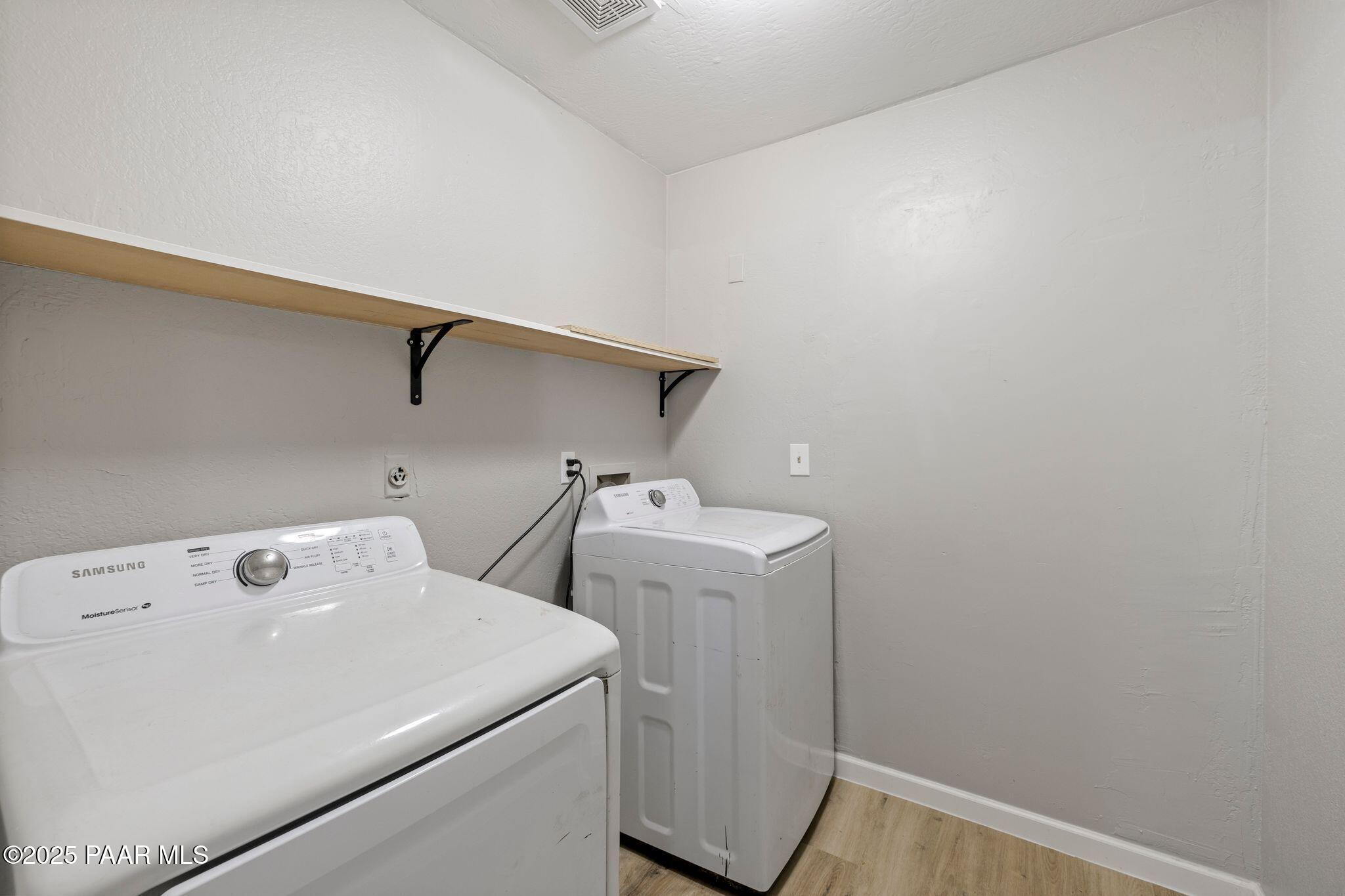 6060 E Copper Hill Drive