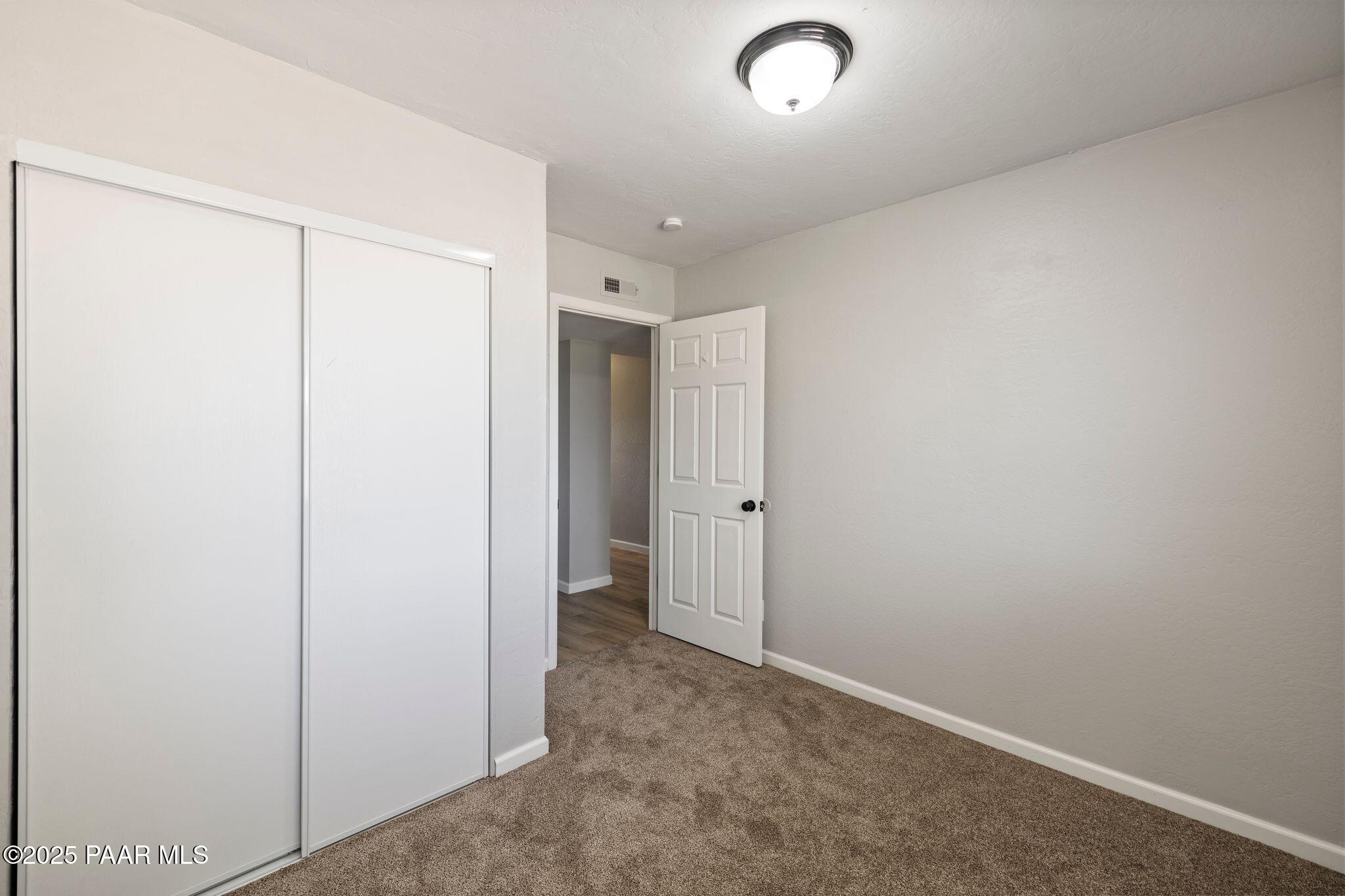 6060 E Copper Hill Drive