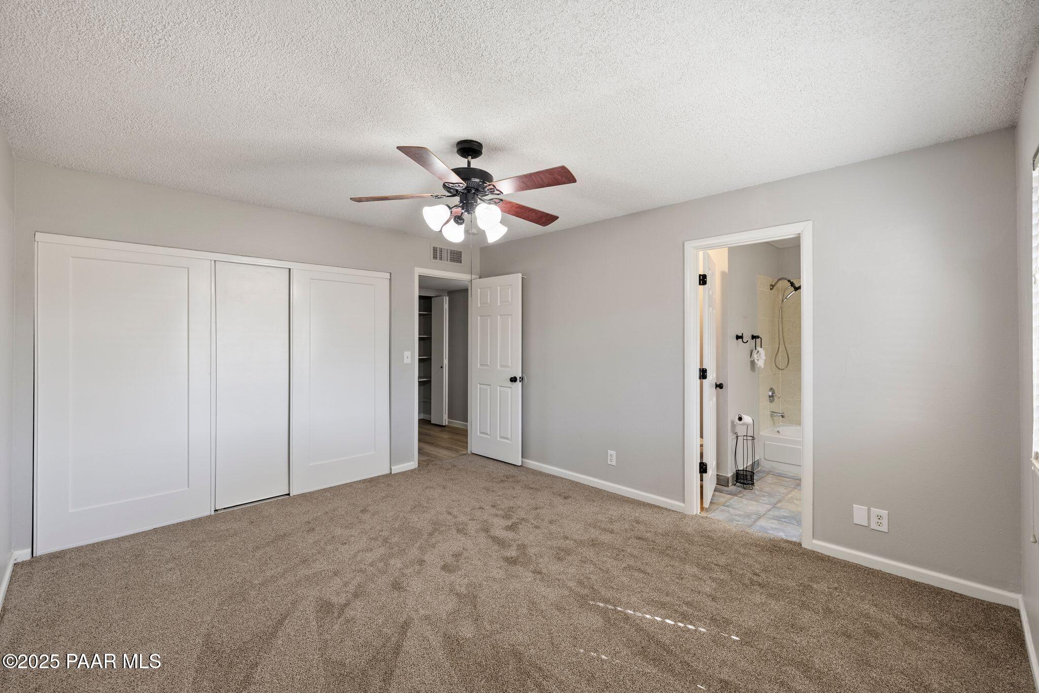 6060 E Copper Hill Drive