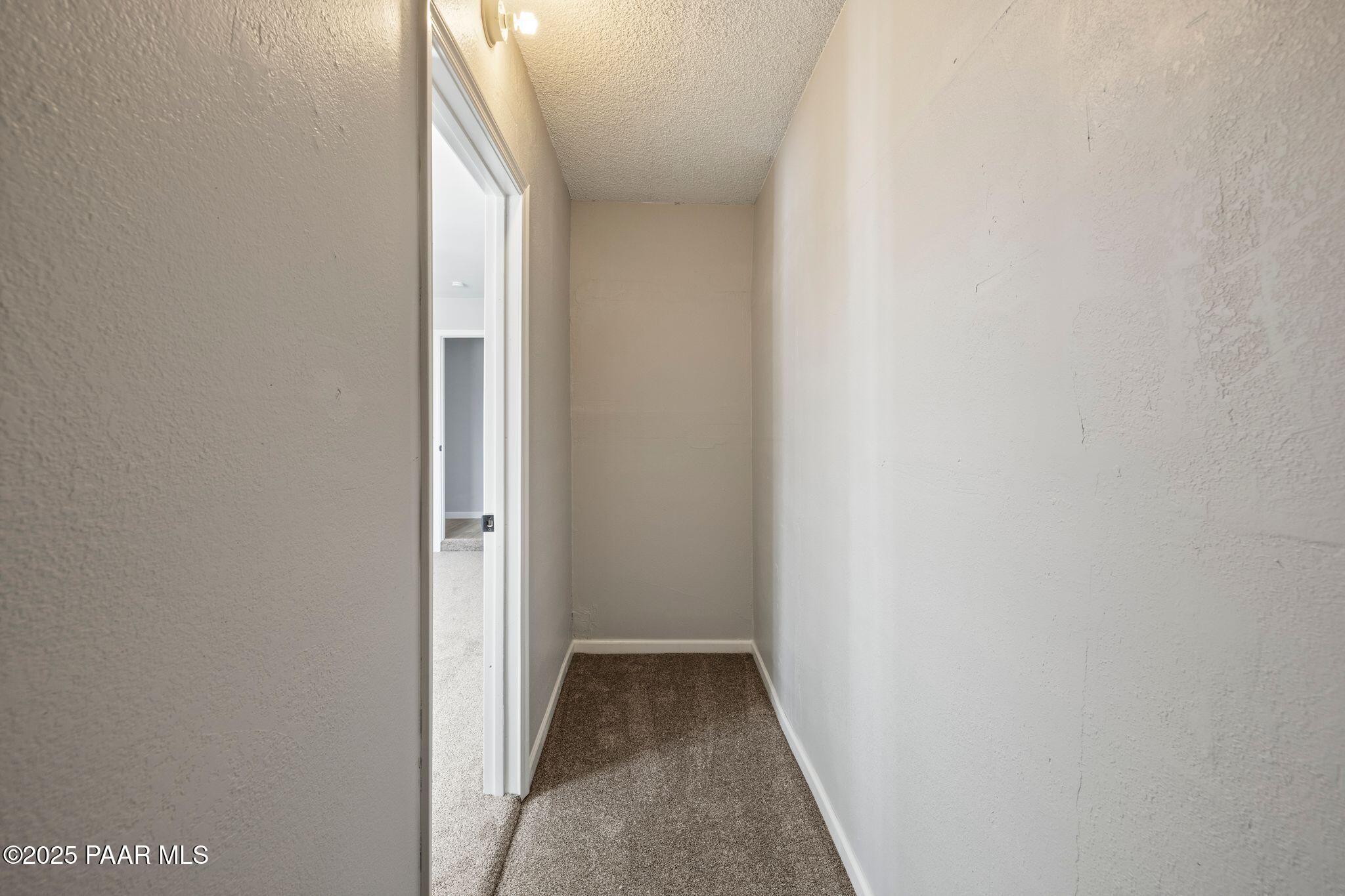 6060 E Copper Hill Drive