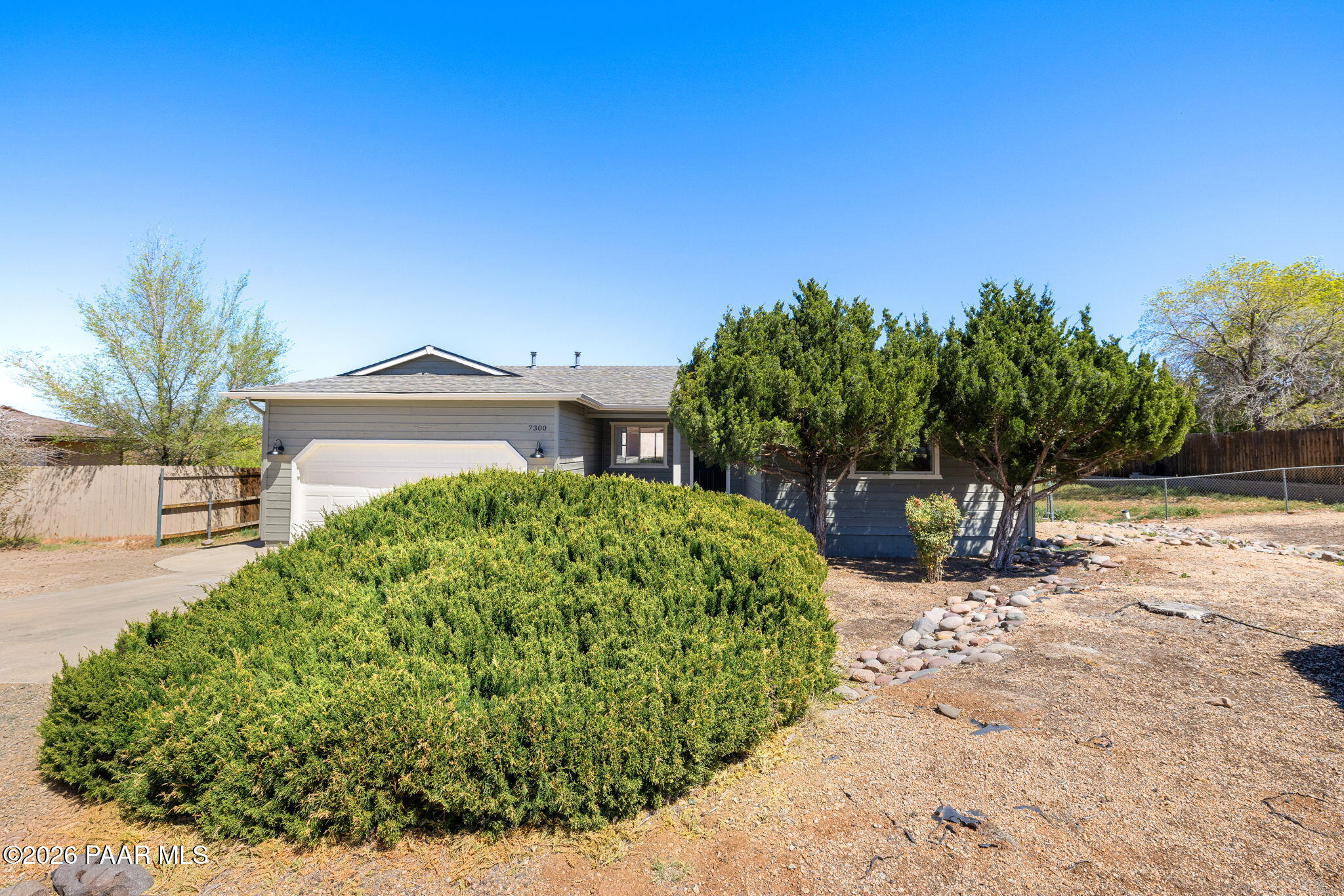 7300 E Grandview Drive
