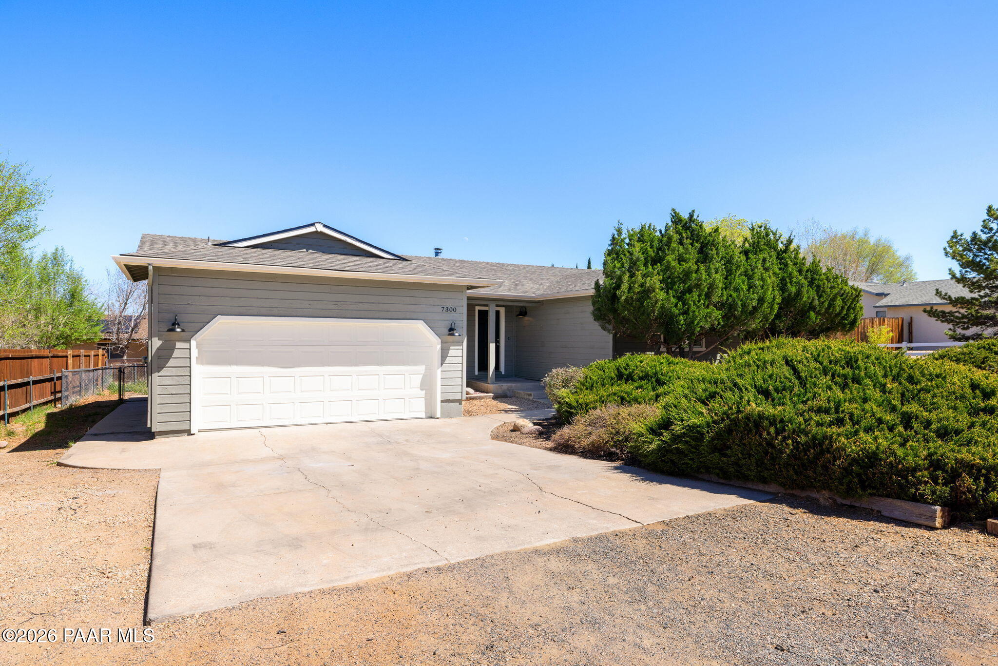 7300 E Grandview Drive