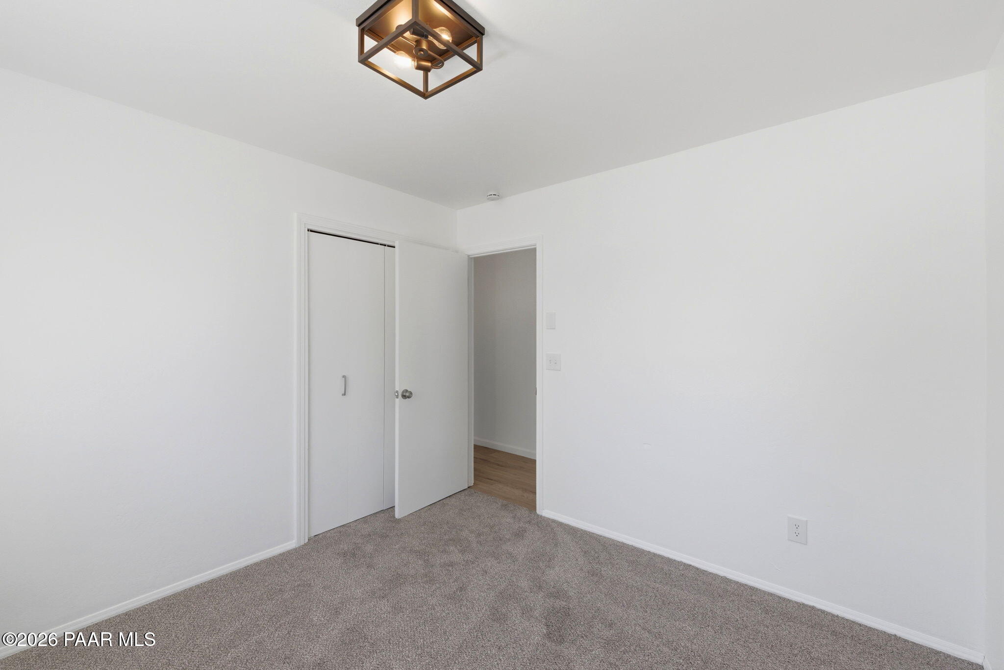 7300 E Grandview Drive