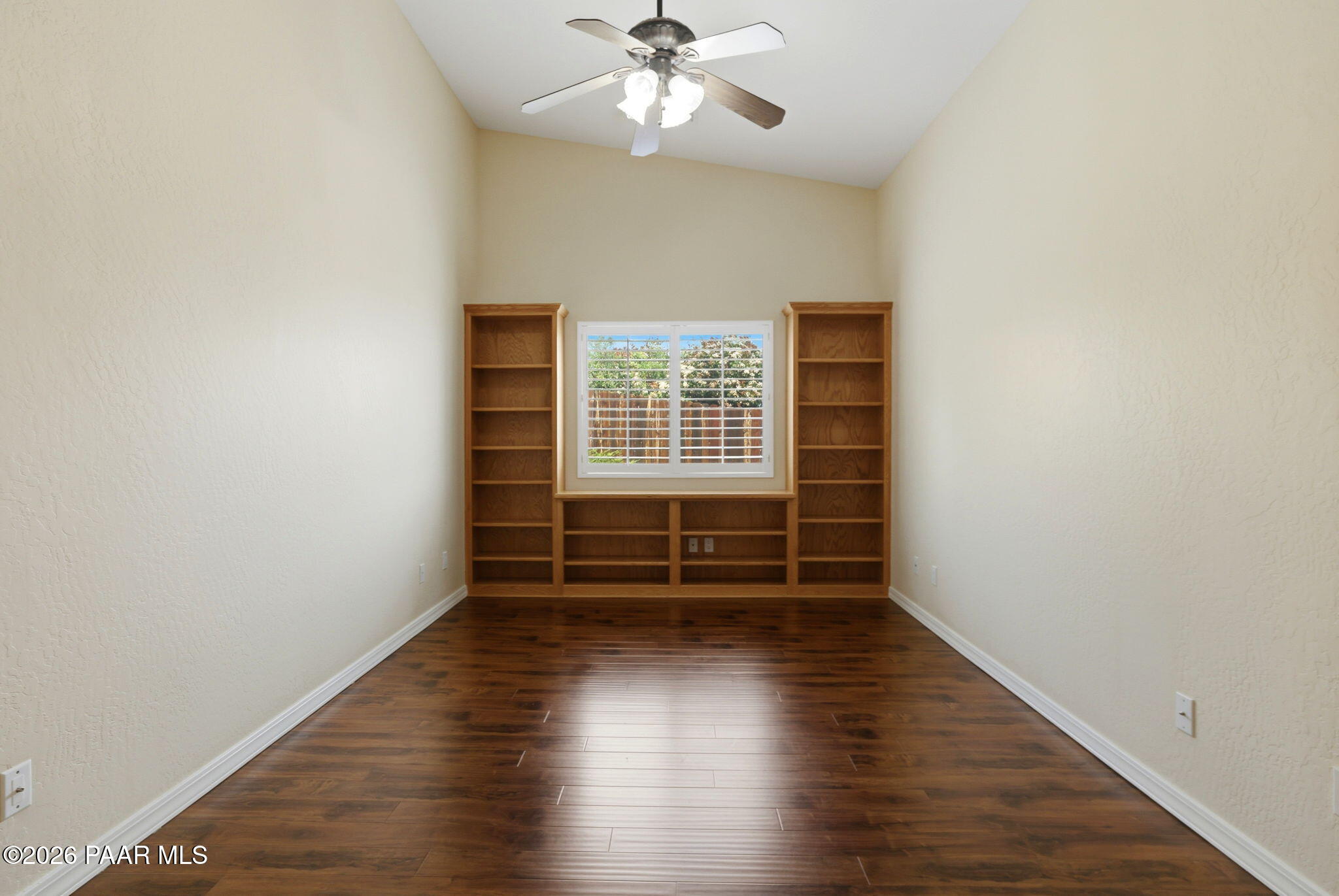 1546 Eagle Crest Drive