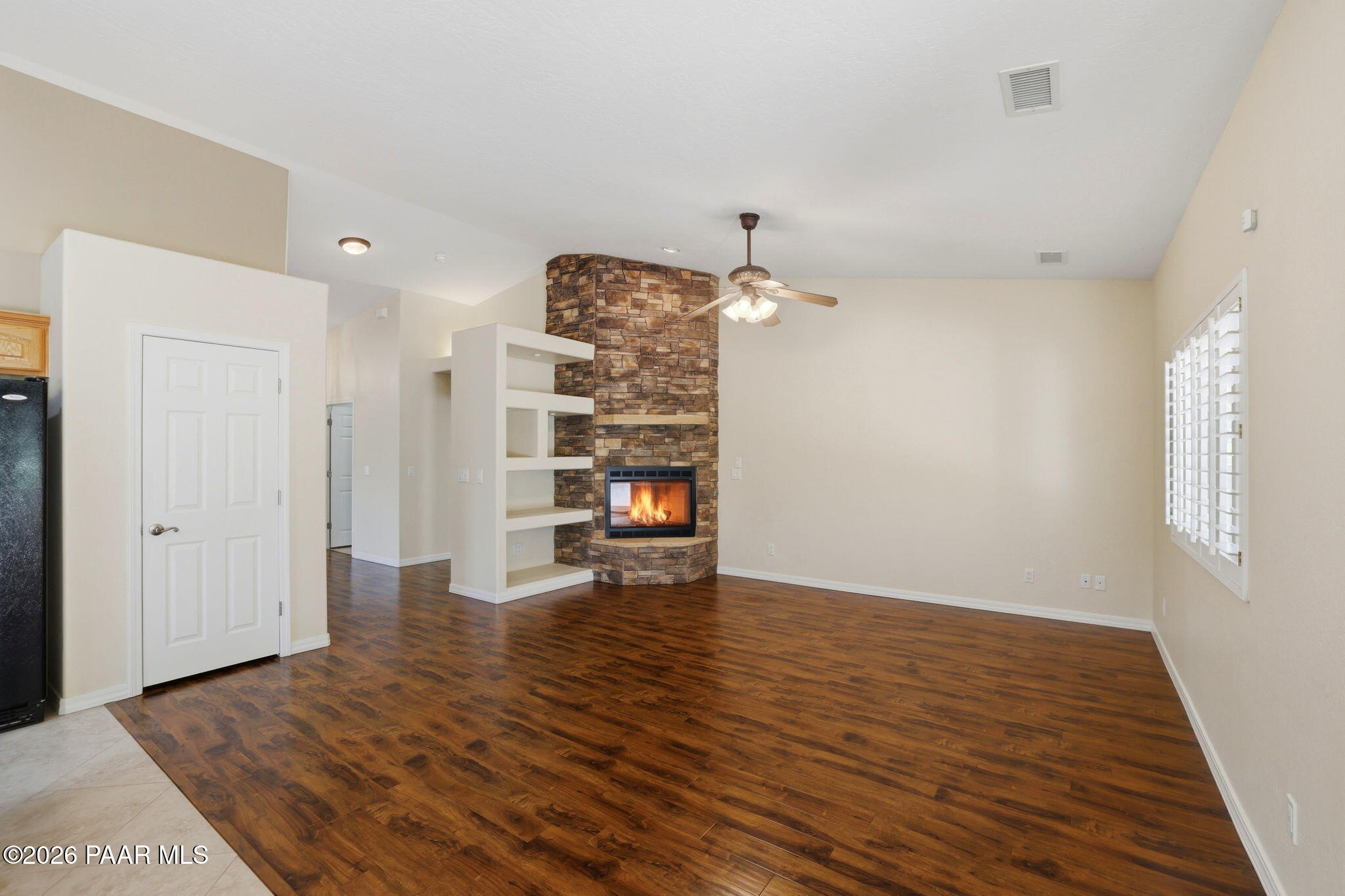 1546 Eagle Crest Drive