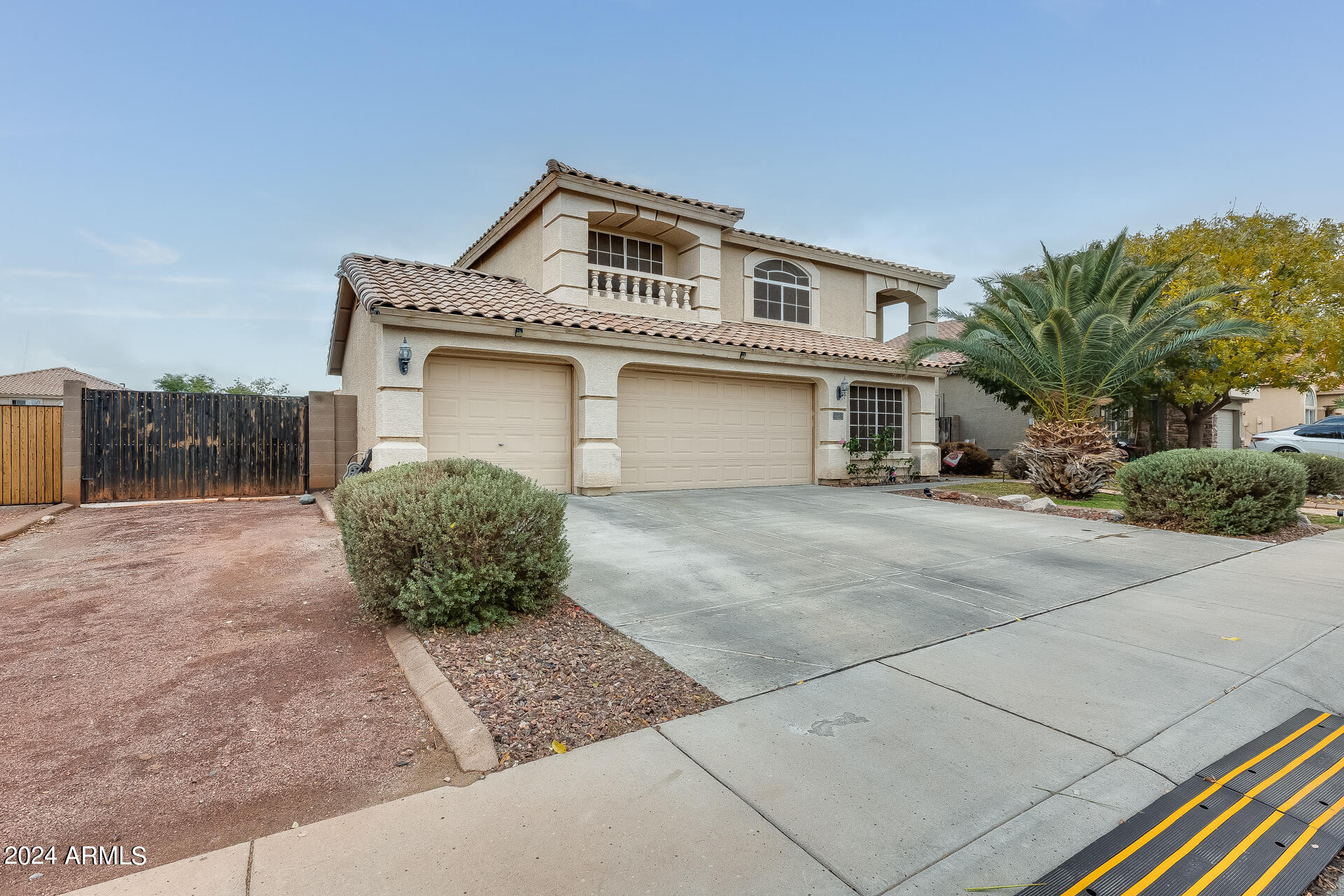 21957 W MORNING GLORY Street