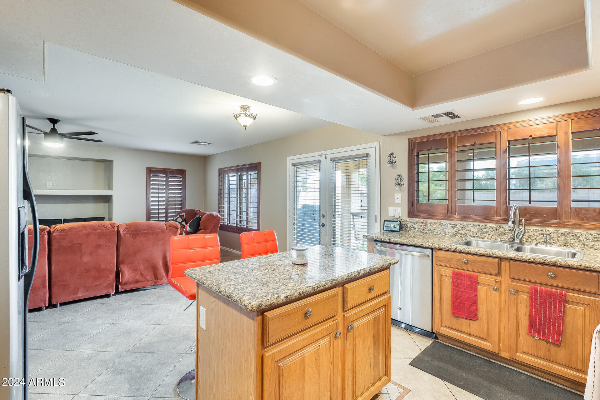 21957 W MORNING GLORY Street