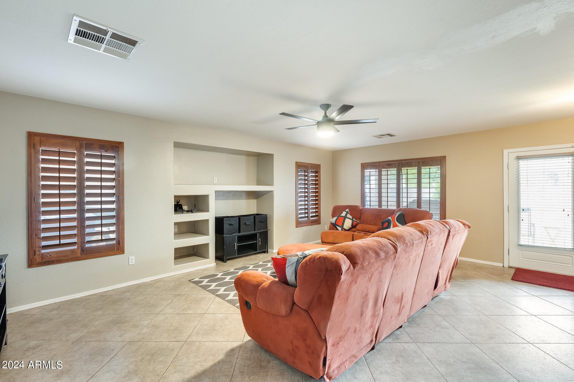 21957 W MORNING GLORY Street