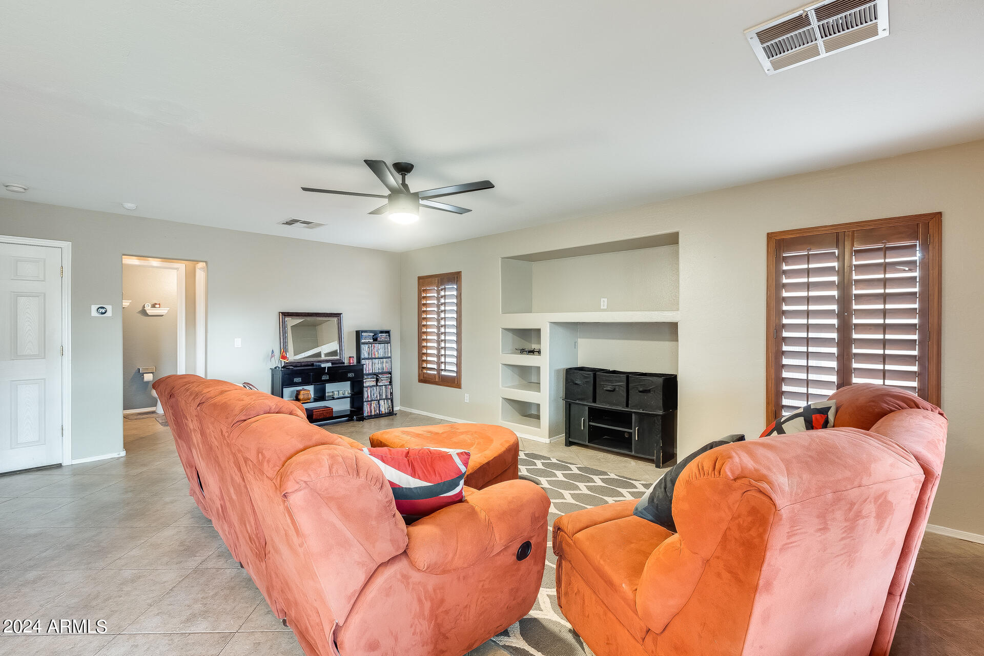 21957 W MORNING GLORY Street