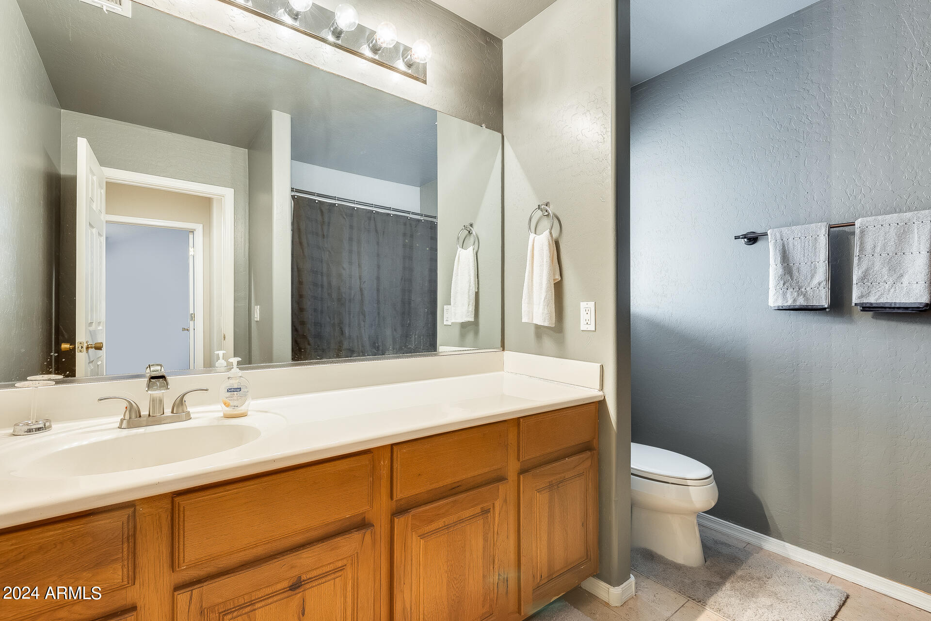 21957 W MORNING GLORY Street