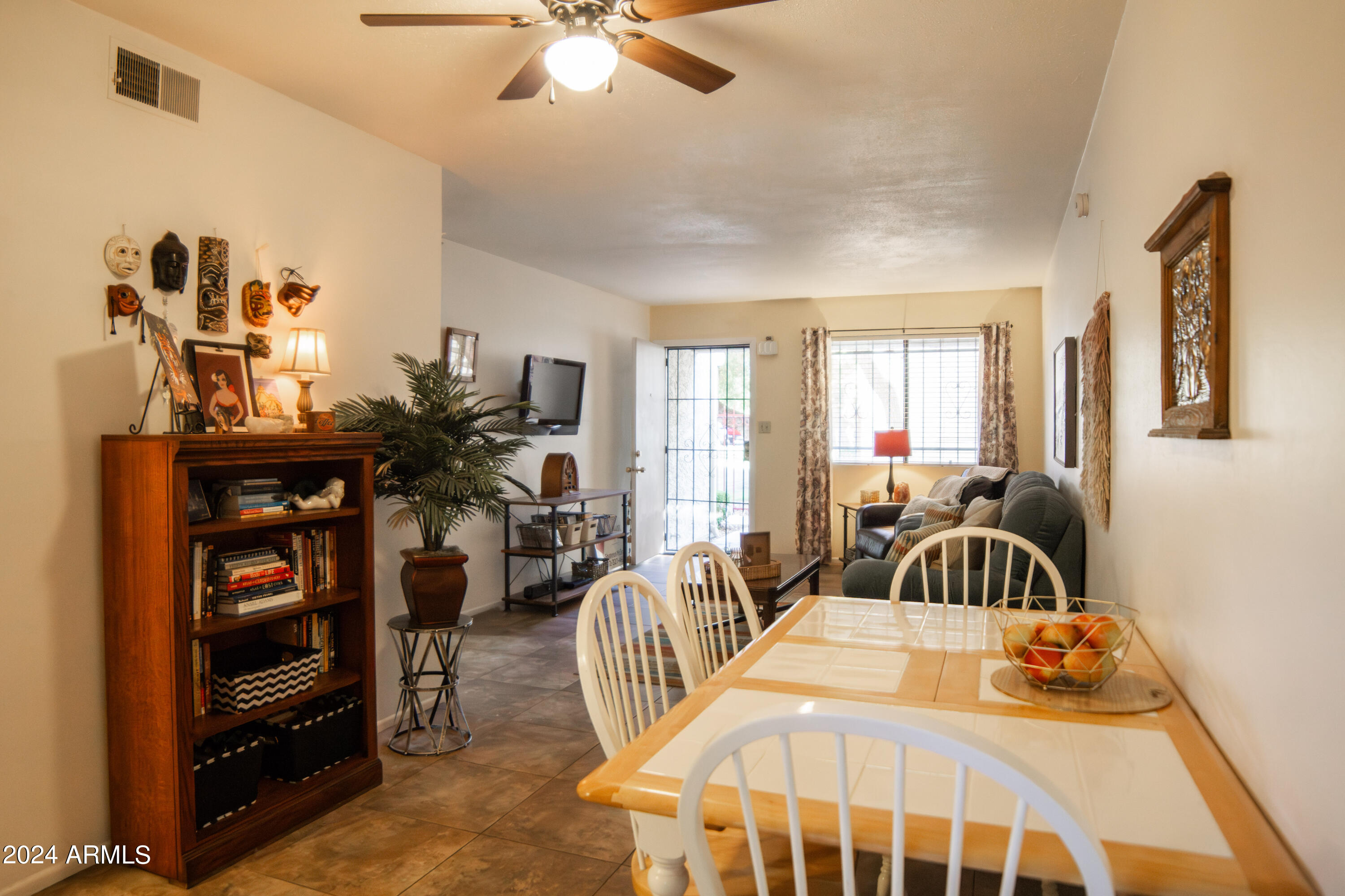 3301 E EARLL Drive, 128