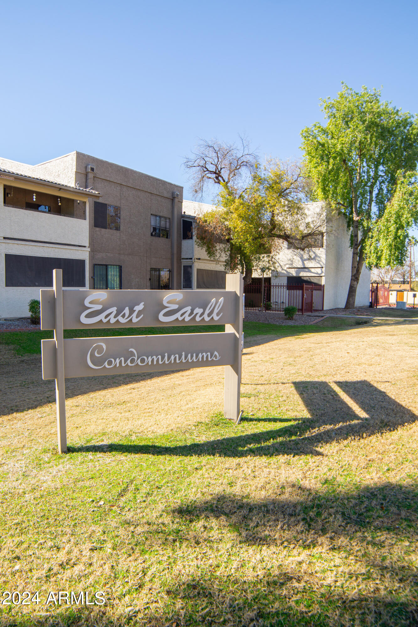 3301 E EARLL Drive, 128