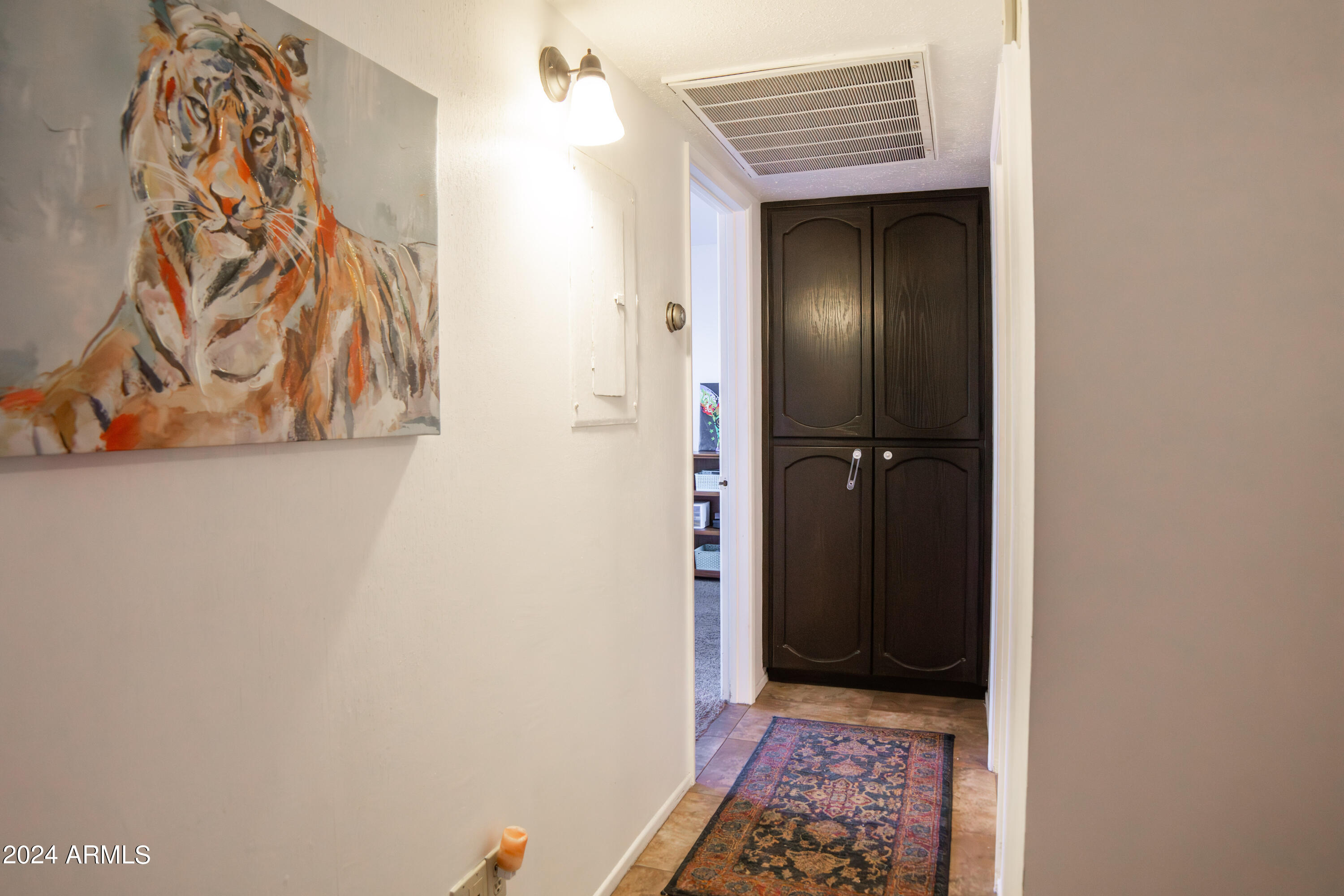 3301 E EARLL Drive, 128