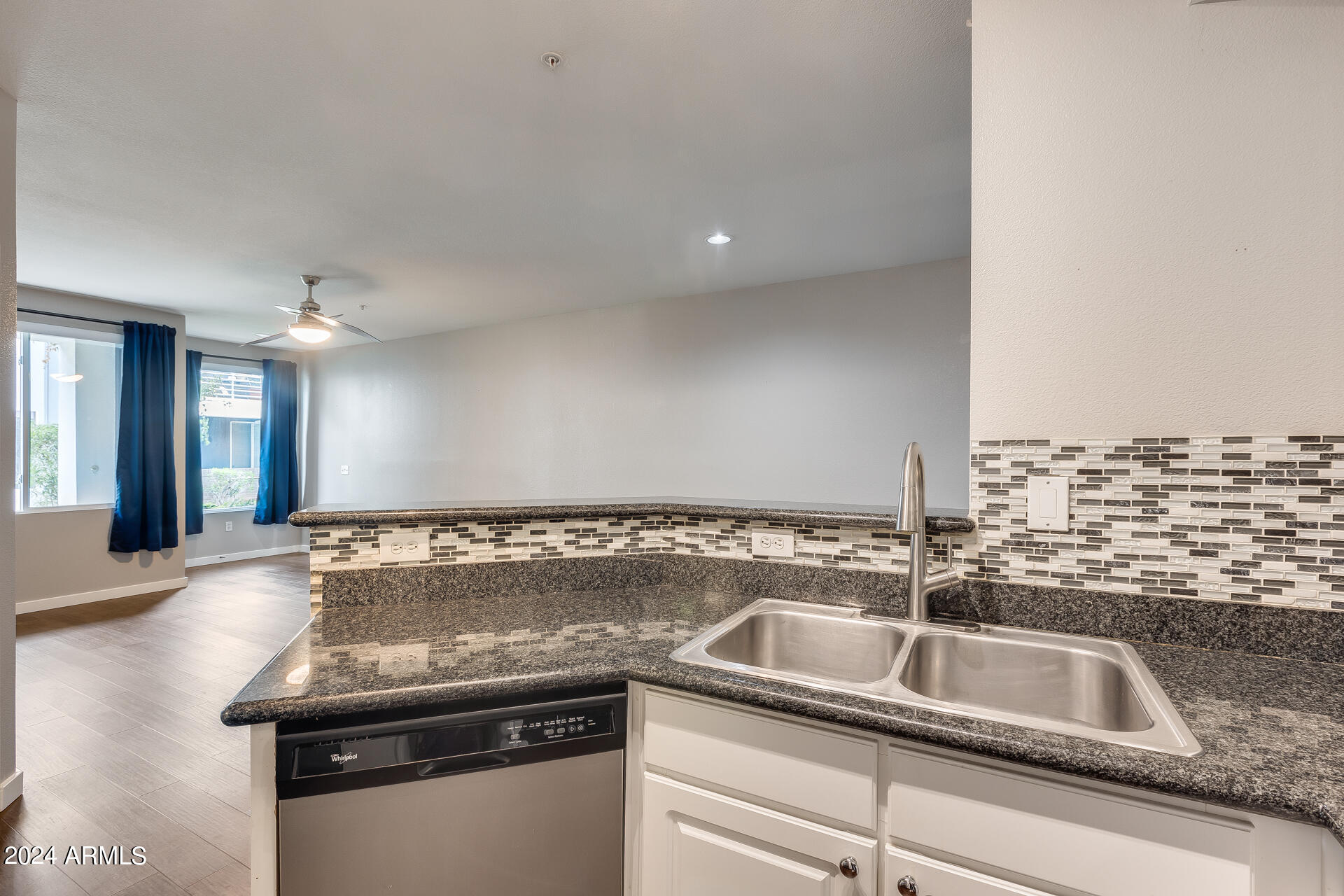 3633 N 3RD Avenue, 1027