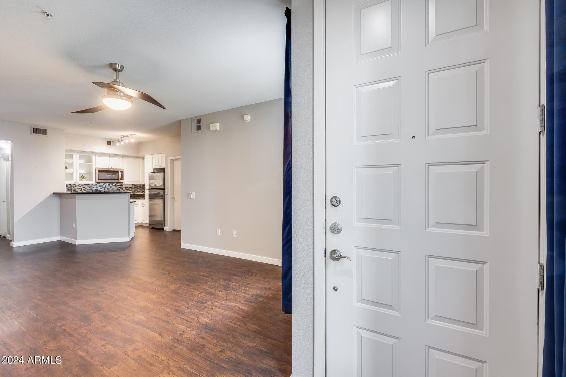 3633 N 3RD Avenue, 1027