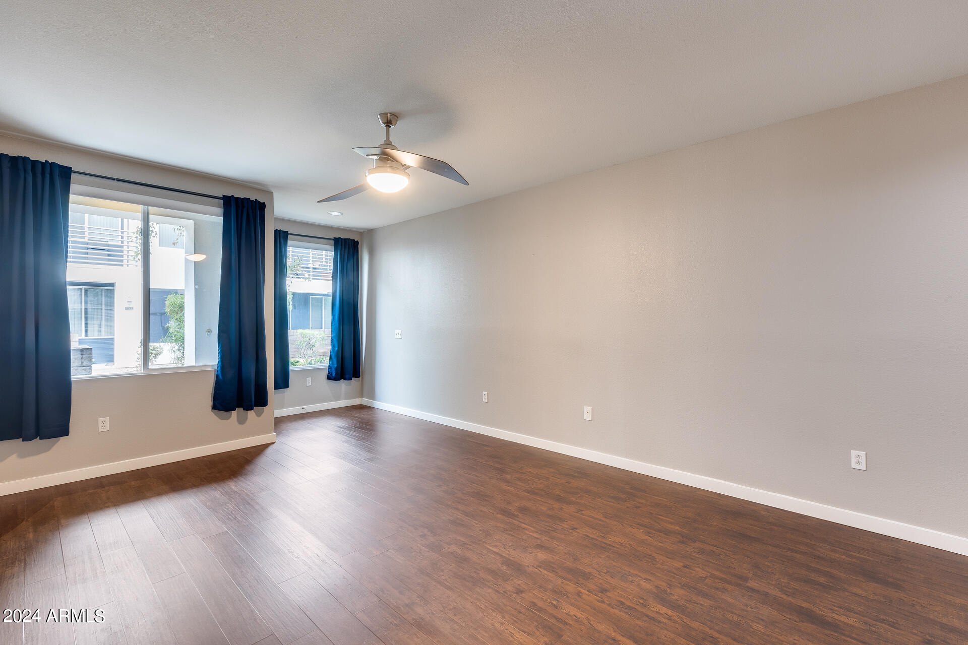 3633 N 3RD Avenue, 1027