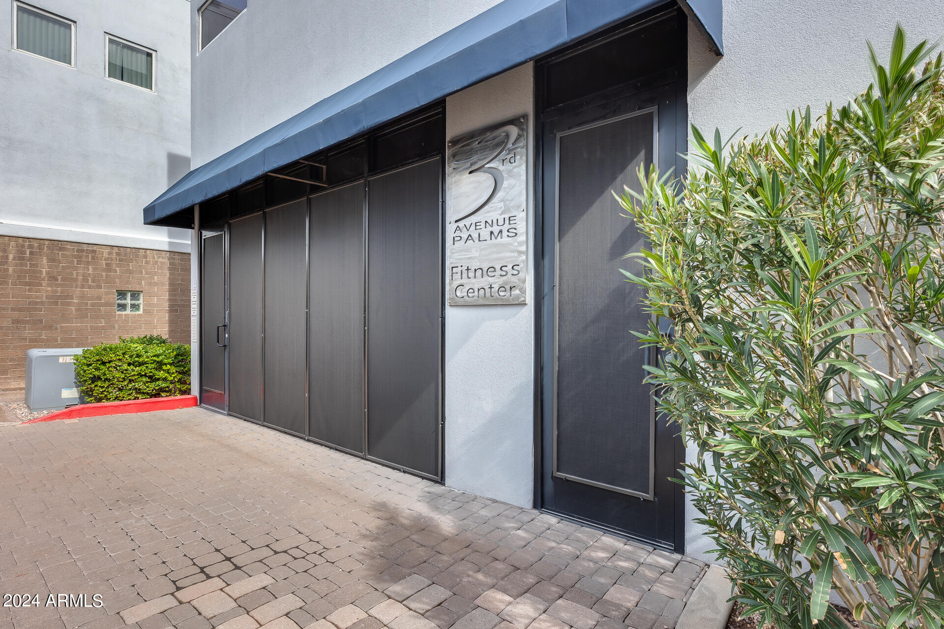 3633 N 3RD Avenue, 1027