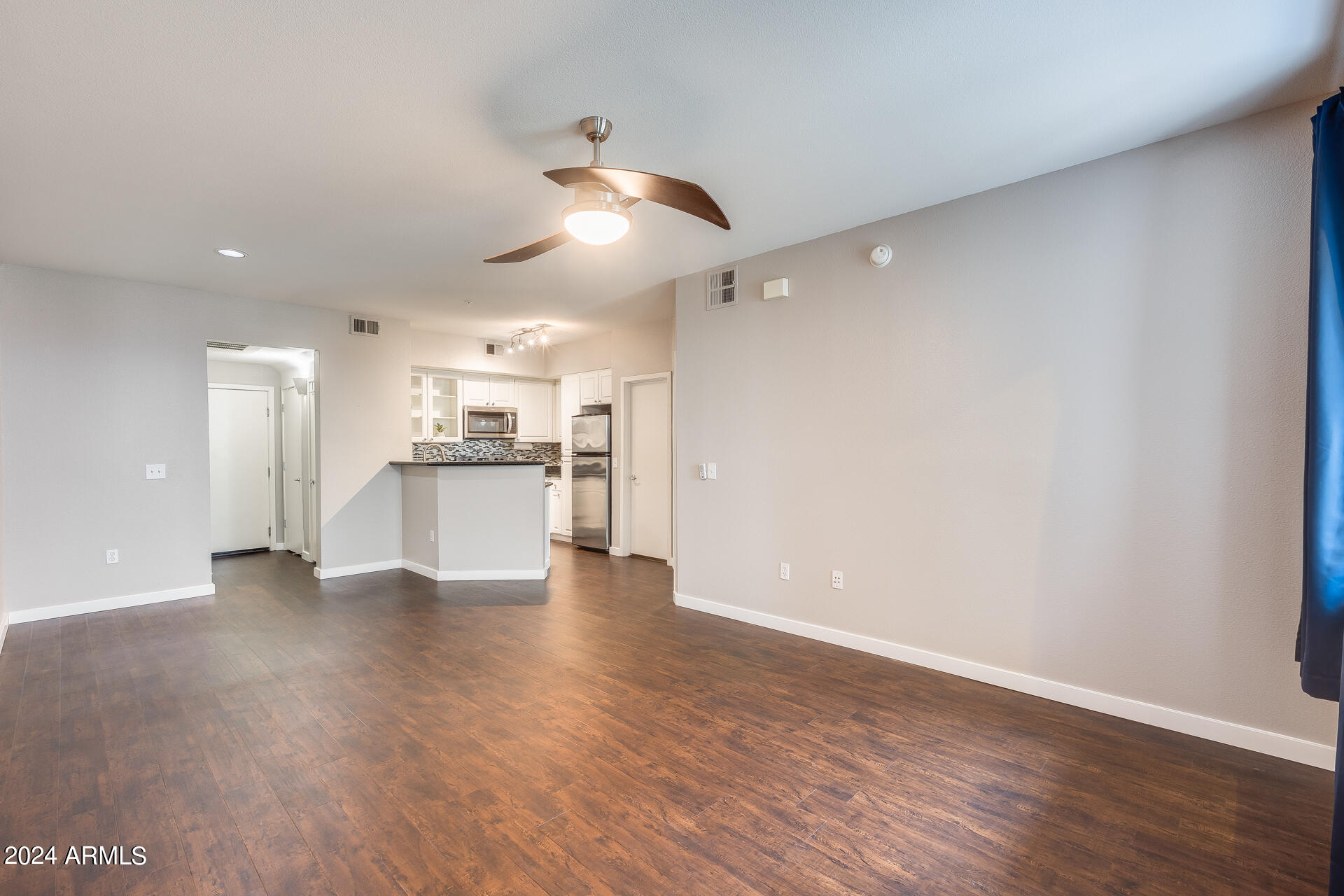 3633 N 3RD Avenue, 1027