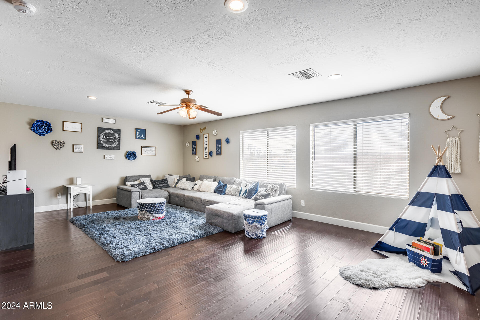 15437 W CHRISTY Drive