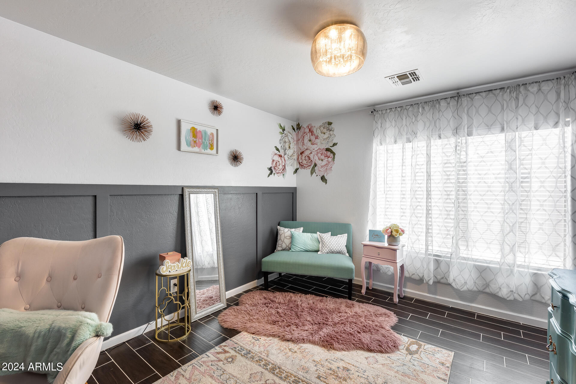 15437 W CHRISTY Drive