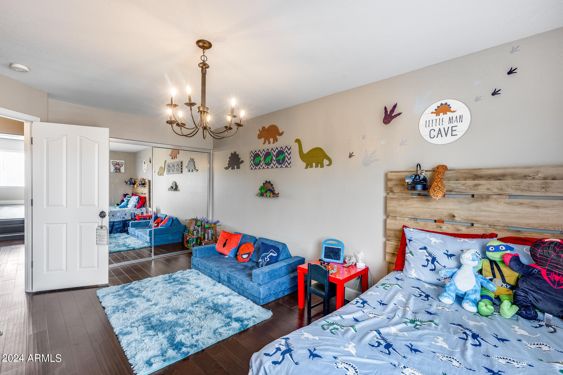 15437 W CHRISTY Drive